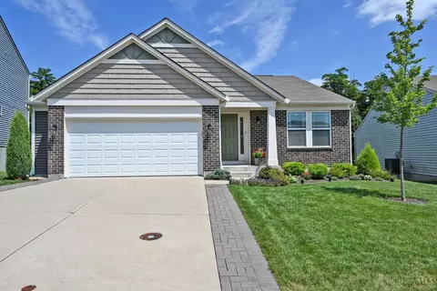 Exterior - 8988 Bluejay View Dr, Cleves, OH 45002 photo 2 of 11