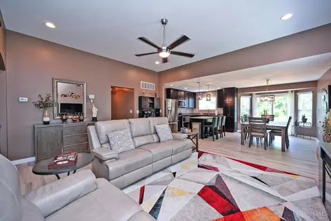 Living - 8988 Bluejay View Dr, Cleves, OH 45002 photo 3 of 3