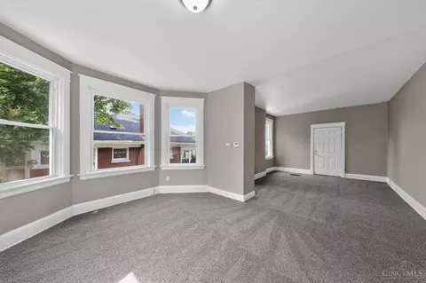 Living - 2654 Cora Ave, Cincinnati, OH 45211 photo 1 of 2