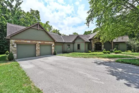 Exterior - 41 Locust Hill Rd, Cincinnati, OH 45245 photo 1 of 23