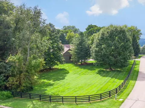 Exterior - 41 Locust Hill Rd, Cincinnati, OH 45245 photo 23 of 23