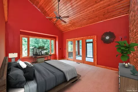 Bedroom - 41 Locust Hill Rd, Cincinnati, OH 45245 photo 2 of 6