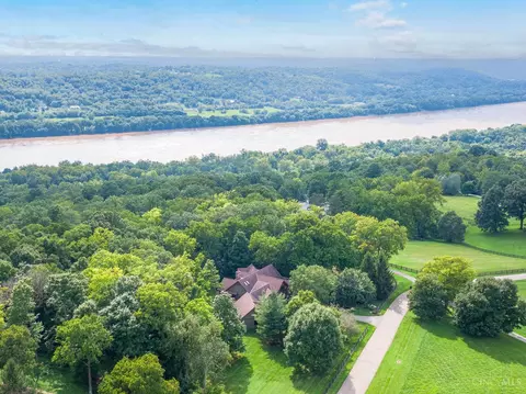 View/Area - 41 Locust Hill Rd, Cincinnati, OH 45245 photo 6 of 8