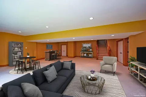 Living - 41 Locust Hill Rd, Cincinnati, OH 45245 photo 7 of 7