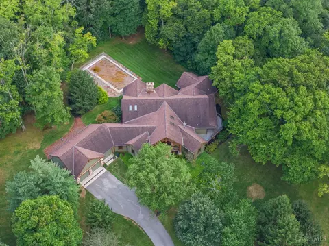 View/Area - 41 Locust Hill Rd, Cincinnati, OH 45245 photo 5 of 8