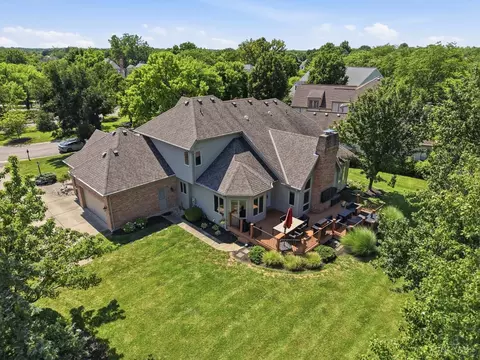 7580 Legendary Ln, West Chester, OH 45069