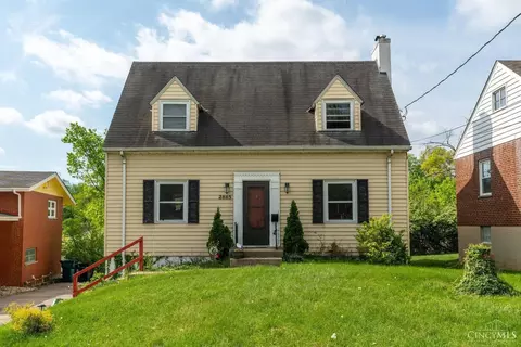 Exterior - 2885 Tower Ave, Cincinnati, OH 45238 photo 3 of 10