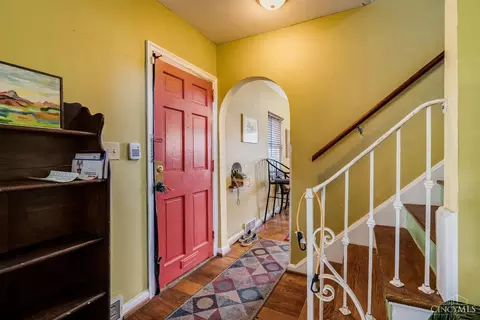Entry Way - 2885 Tower Ave, Cincinnati, OH 45238 photo 1 of 2