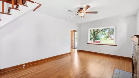 Living - 6815 Windward St, Cincinnati, OH 45227 photo 3 of 6
