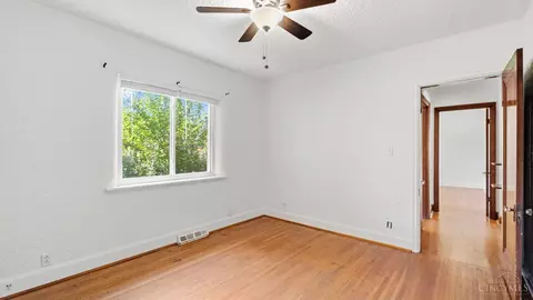 Bedroom - 6815 Windward St, Cincinnati, OH 45227 photo 9 of 13