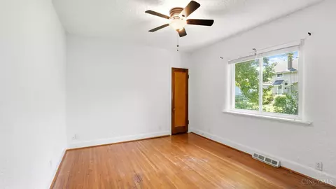 Bedroom - 6815 Windward St, Cincinnati, OH 45227 photo 1 of 13