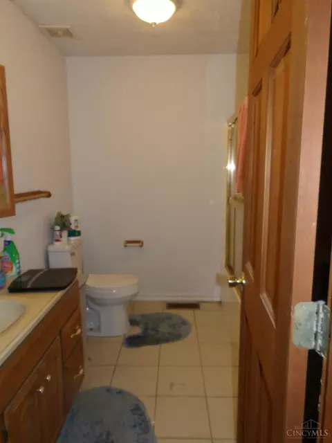 Bath - 7603 Fairground Rd, Blanchester, OH 45107 photo 1 of 4