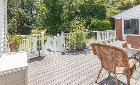 Exterior - 1711 Flora Ave, Cincinnati, OH 45231 photo 6 of 10