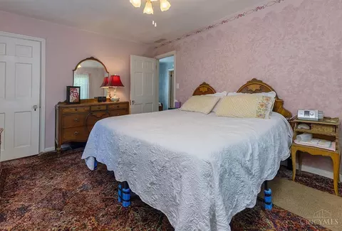 Bedroom - 1711 Flora Ave, Cincinnati, OH 45231 photo 1 of 4