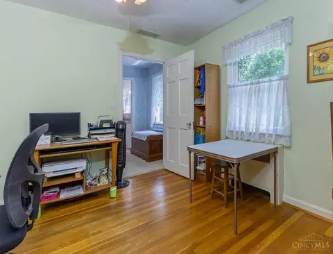 Bedroom - 1711 Flora Ave, Cincinnati, OH 45231 photo 3 of 4