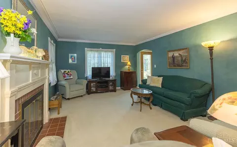 Living - 1711 Flora Ave, Cincinnati, OH 45231 photo 2 of 2