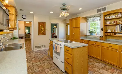 Kitchen - 1711 Flora Ave, Cincinnati, OH 45231 photo 3 of 3