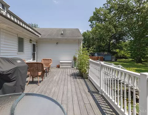 Exterior - 1711 Flora Ave, Cincinnati, OH 45231 photo 5 of 10