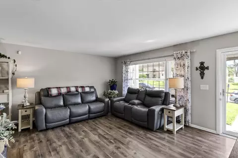 Living - 6038 Bearcat Dr, Cincinnati, OH 45248 photo 1 of 2