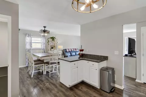 Dining - 6038 Bearcat Dr, Cincinnati, OH 45248 photo 5 of 5