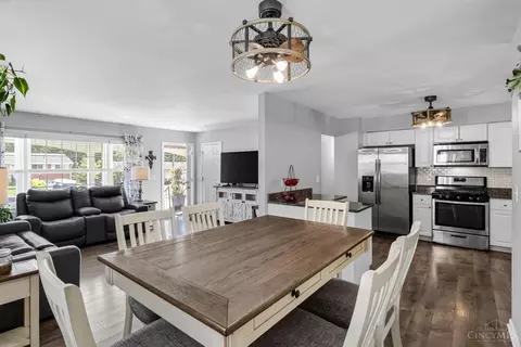 Dining - 6038 Bearcat Dr, Cincinnati, OH 45248 photo 3 of 5