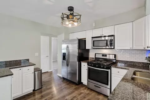 Kitchen - 6038 Bearcat Dr, Cincinnati, OH 45248 photo 2 of 2