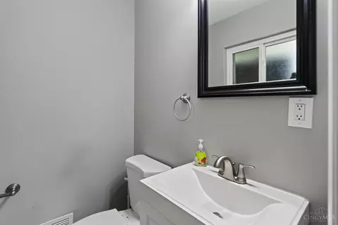 Bath - 6038 Bearcat Dr, Cincinnati, OH 45248 photo 1 of 4