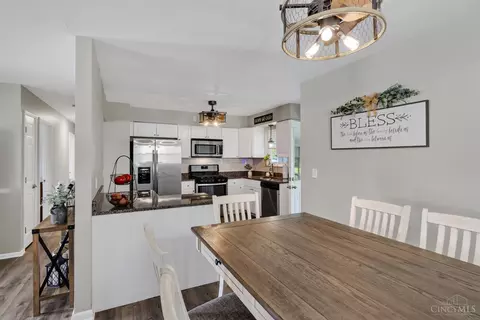 Dining - 6038 Bearcat Dr, Cincinnati, OH 45248 photo 4 of 5