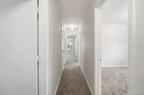 Entry Way - 3528 Bookmark Pl, Maineville, OH 45039 photo 10 of 11