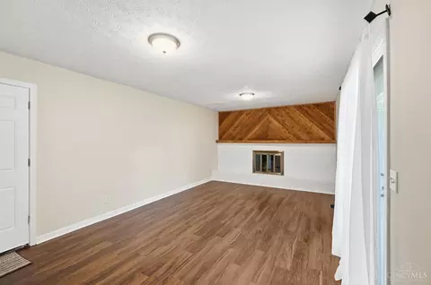 Living - 3528 Bookmark Pl, Maineville, OH 45039 photo 4 of 7