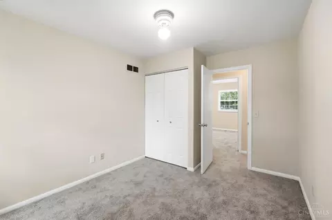 Bedroom - 3528 Bookmark Pl, Maineville, OH 45039 photo 9 of 9