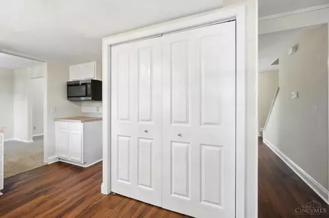 Entry Way - 3528 Bookmark Pl, Maineville, OH 45039 photo 6 of 11