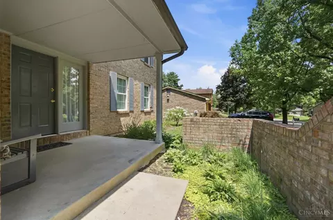 Exterior - 3528 Bookmark Pl, Maineville, OH 45039 photo 6 of 16