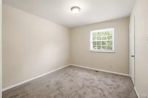 Bedroom - 3528 Bookmark Pl, Maineville, OH 45039 photo 6 of 9