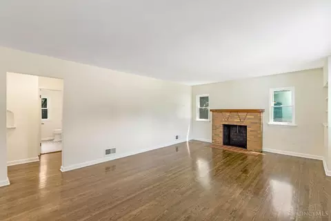 Living - 207 Kater Ave, Harrison, OH 45030 photo 2 of 5
