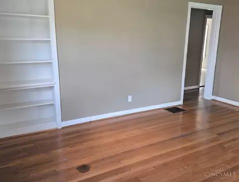 Living - 3830 Gardner Ave, Cincinnati, OH 45236 photo 2 of 2