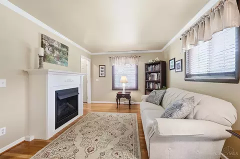 Living - 5833 Timely Ter, Cincinnati, OH 45233 photo 3 of 4