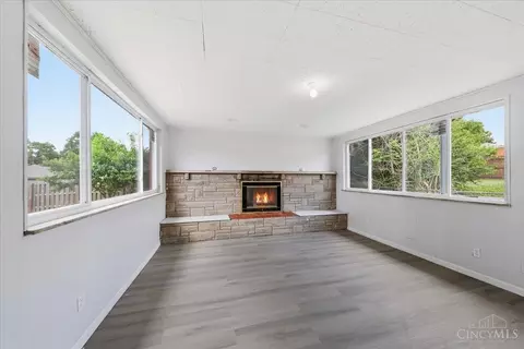 Living - 5750 Timrick Ct, Cincinnati, OH 45238 photo 7 of 9