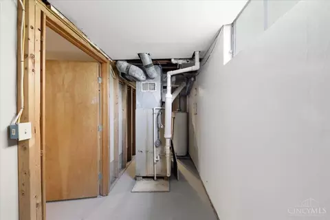 Entry Way - 5750 Timrick Ct, Cincinnati, OH 45238 photo 3 of 3