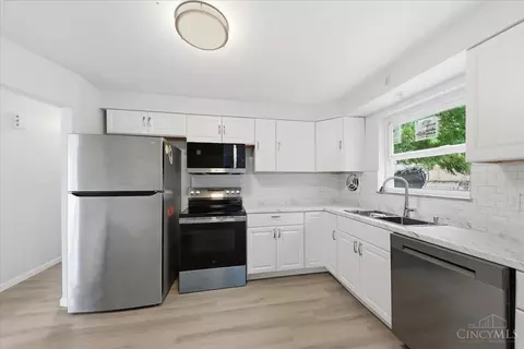 Kitchen - 5750 Timrick Ct, Cincinnati, OH 45238 photo 1 of 2