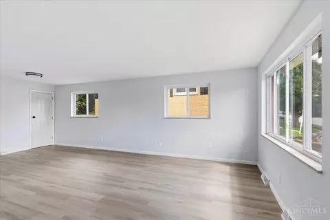 Living - 5750 Timrick Ct, Cincinnati, OH 45238 photo 1 of 9