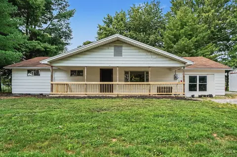 Exterior - 1649 Main St, Lewis Twp, OH 45119 photo 1 of 8