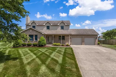824 Kelly Dr, Wilmington, OH 45177