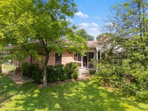 Exterior - 9350 Sheralee Dr, Cincinnati, OH 45231 photo 3 of 3
