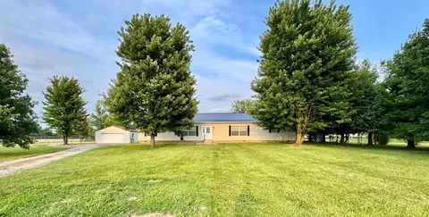9767 St Rt 134, Martinsville, OH 45146