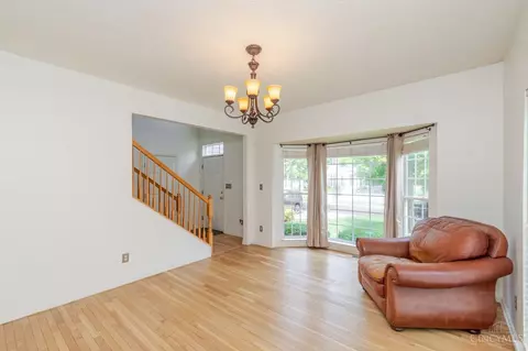 Living - 1730 Olde Haley Dr, Centerville, OH 45458 photo 3 of 5