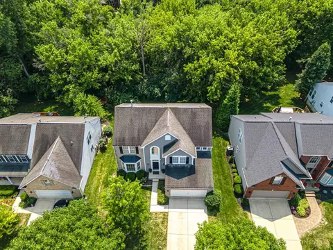 View/Area - 1730 Olde Haley Dr, Centerville, OH 45458 photo 2 of 6