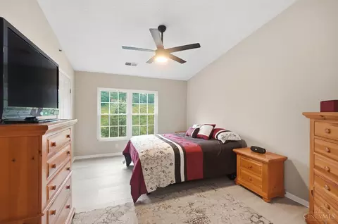 Bedroom - 5449 Michelles Oak Ct, Cincinnati, OH 45248 photo 1 of 3