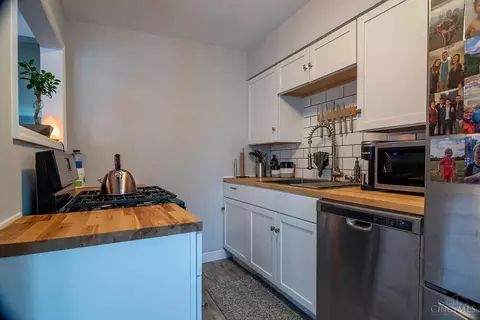 Kitchen - 1735 Sutton Ave, Cincinnati, OH 45230 photo 1 of 8