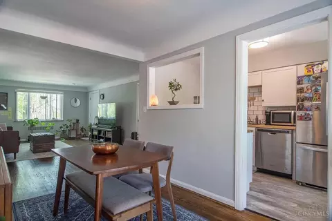 Dining - 1735 Sutton Ave, Cincinnati, OH 45230 photo 2 of 2